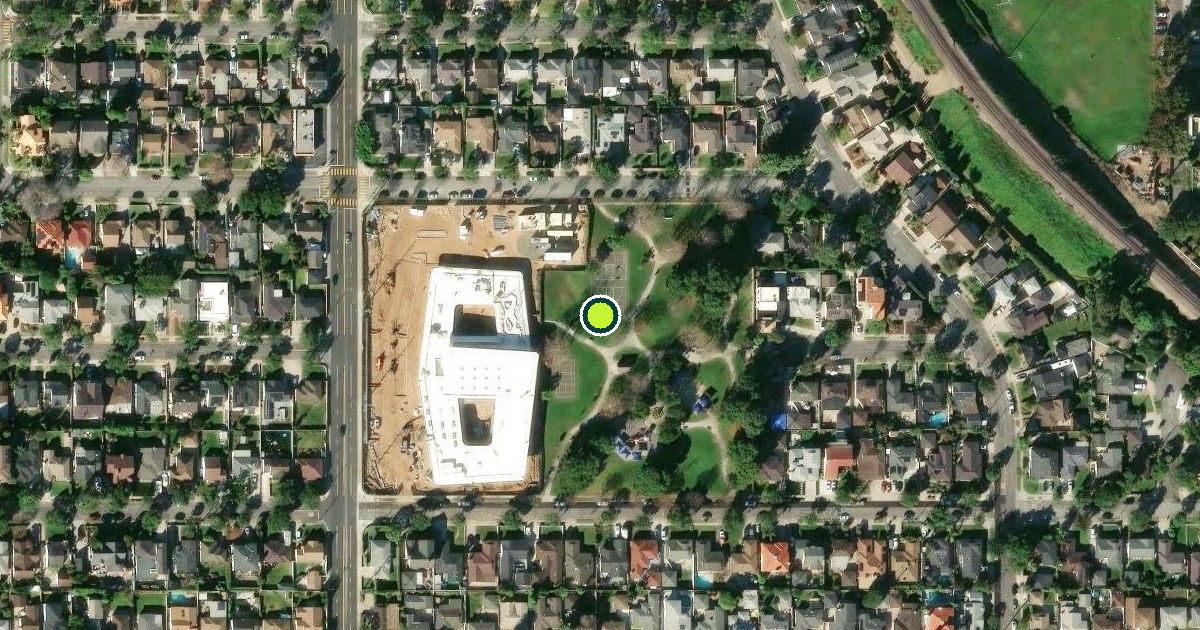 Satellite view of Redondo Beach Pickleball Courts
